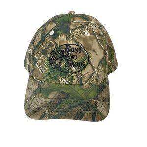 Bass Pro Shops camouflage SnapBack trucker hunting cap